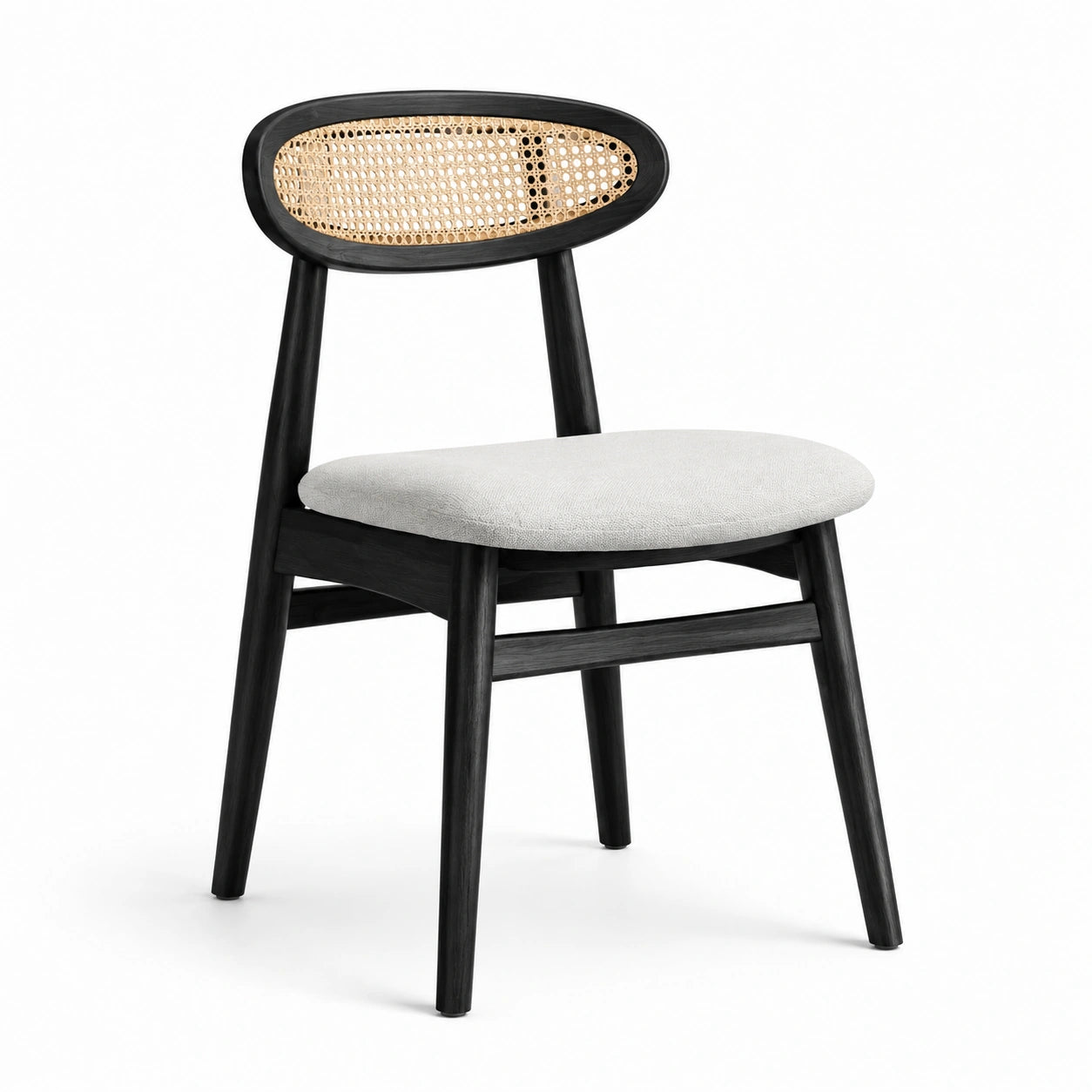 Sedia in legno con seduta in tessuto grigio e schienale in rattan